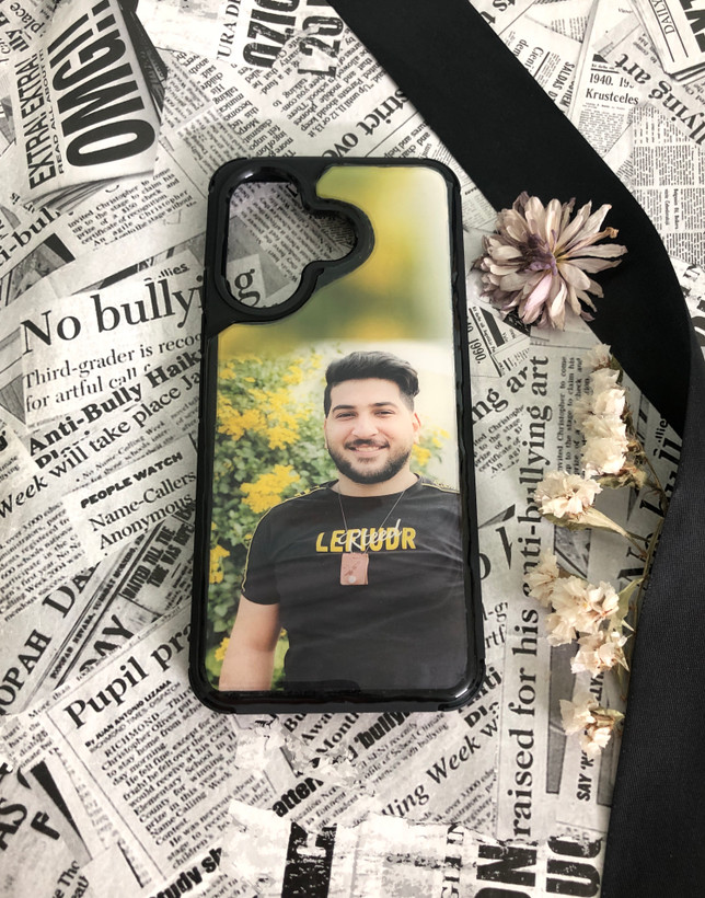 قاب گوشی رزینی دستساز و سفارشی